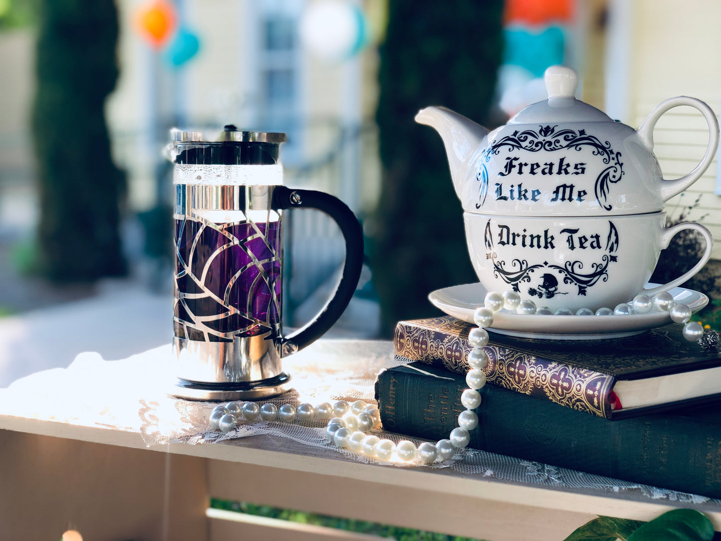 Freaks Like Me Drink Tea, Tea For One